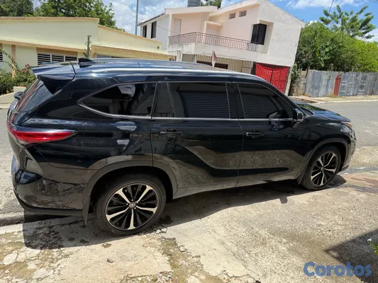 2022 Toyota Highlander — foto 8 / 9