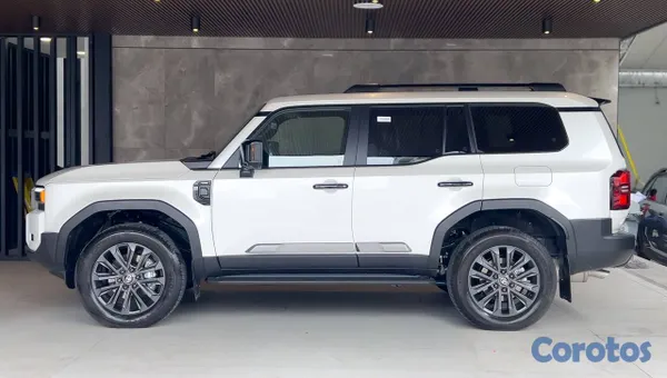 2027 Toyota Land Cruiser Prado — foto 4 / 11