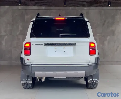 2027 Toyota Land Cruiser Prado — foto 5 / 11