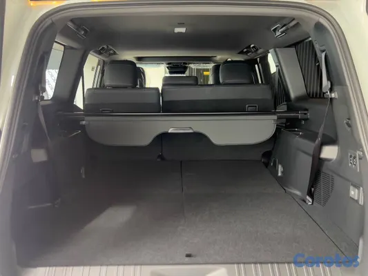 2027 Toyota Land Cruiser Prado — foto 9 / 11