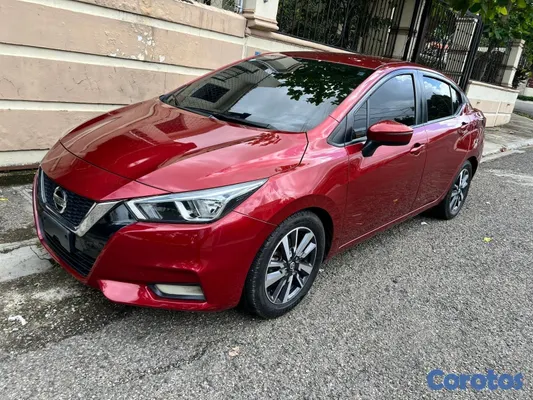 2022 Nissan Versa — foto 2 / 10