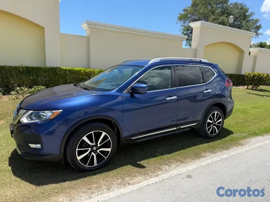 2020 Nissan Rogue — foto 4 / 9