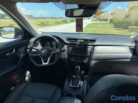 2020 Nissan Rogue — foto 6 / 9