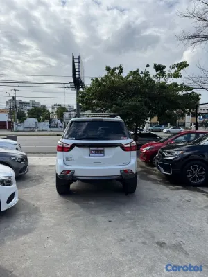2016 Isuzu Mux — foto 7 / 9