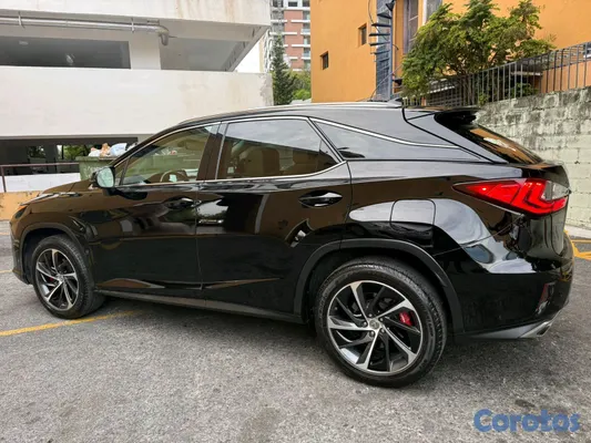 2017 Lexus Rx — foto 5 / 13
