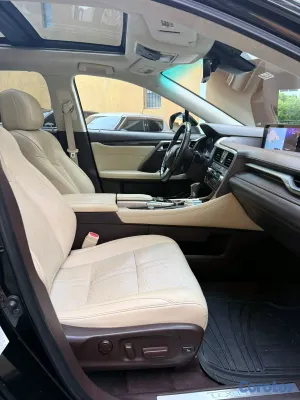 2017 Lexus Rx — foto 11 / 13