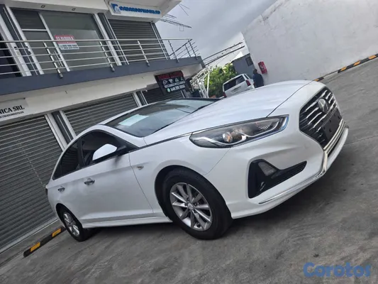 2018 Hyundai Sonata — foto 9 / 20