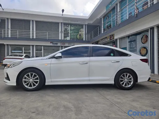 2018 Hyundai Sonata — foto 12 / 20