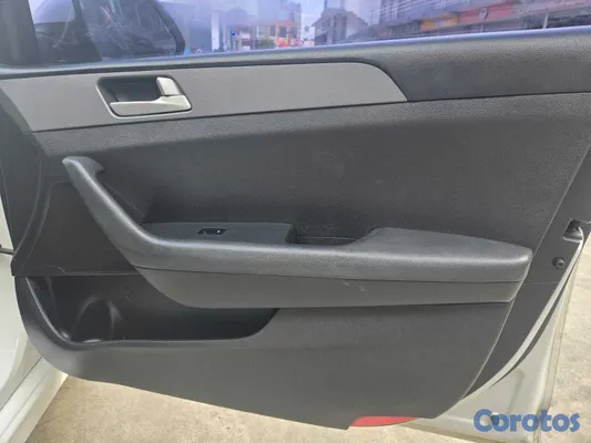 2018 Hyundai Sonata — foto 16 / 20