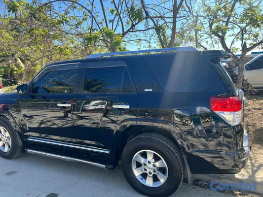 2014 Toyota 4 Runner — foto 3 / 7