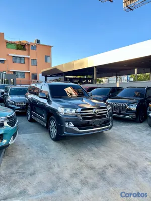 2020 Toyota Land Cruiser — foto 2 / 14