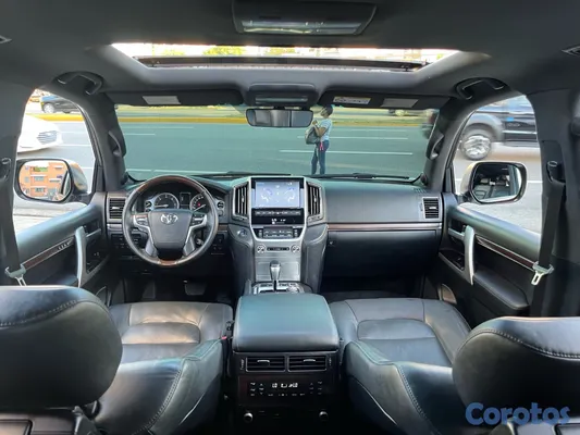 2020 Toyota Land Cruiser — foto 4 / 14