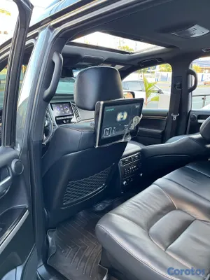2020 Toyota Land Cruiser — foto 9 / 14