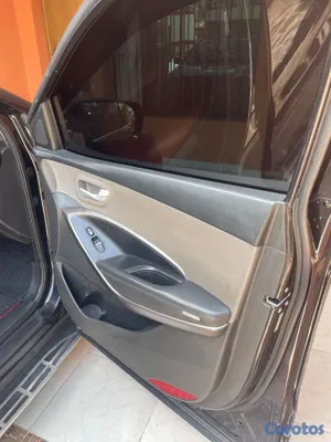 2014 Hyundai Santa Fe — foto 7 / 15
