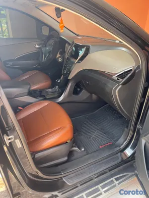 2014 Hyundai Santa Fe — foto 14 / 15