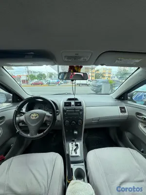 2010 Toyota Corolla — foto 4 / 13