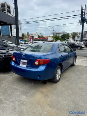 2010 Toyota Corolla — foto 6 / 13