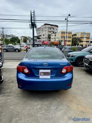 2010 Toyota Corolla — foto 8 / 13
