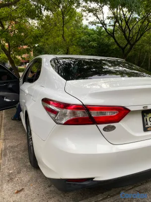 2018 Toyota Camry — foto 9 / 20