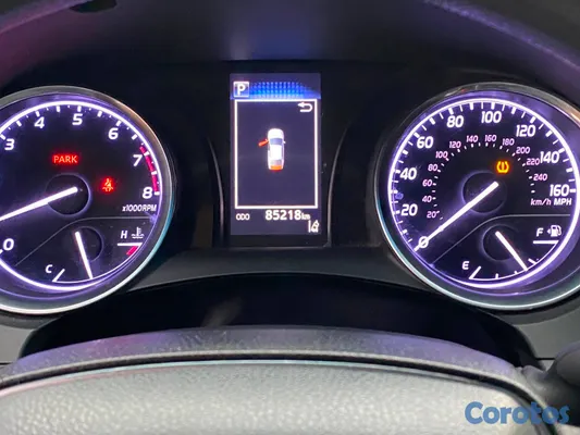 2018 Toyota Camry — foto 16 / 20