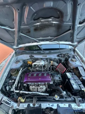 2000 Toyota Starlet — foto 3 / 5