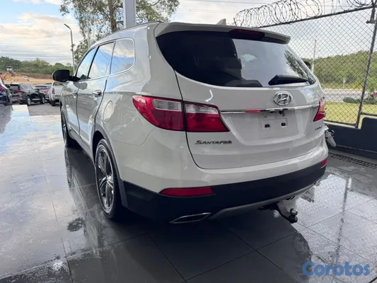 2013 Hyundai Santa Fe — foto 5 / 11