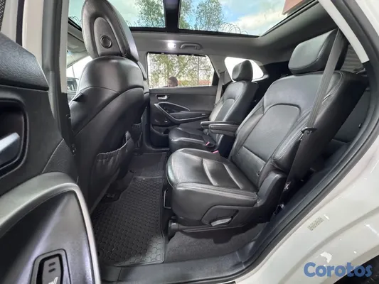 2013 Hyundai Santa Fe — foto 7 / 11