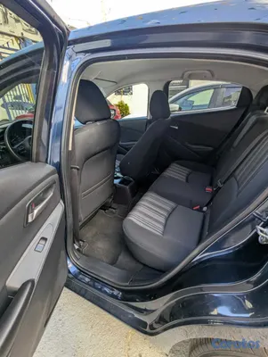 2021 Mazda 2 — foto 7 / 10