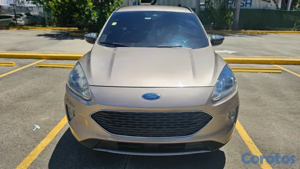 2020 Ford Escape — foto 3 / 10