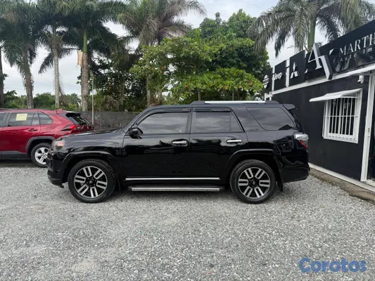 2011 Toyota 4 Runner — foto 8 / 8