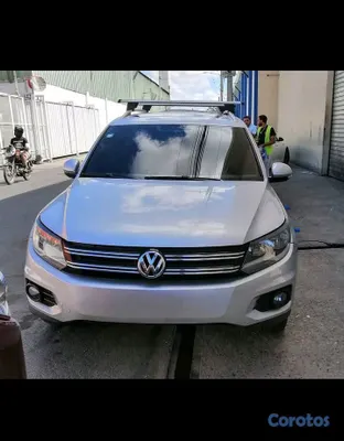 2015 Volkswagen Tiguan — foto 2 / 10