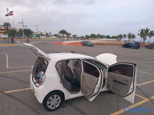 2015 Daihatsu Mira — foto 2 / 12