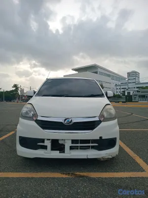 2015 Daihatsu Mira — foto 11 / 12