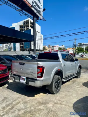 2023 Nissan Frontier — foto 8 / 11