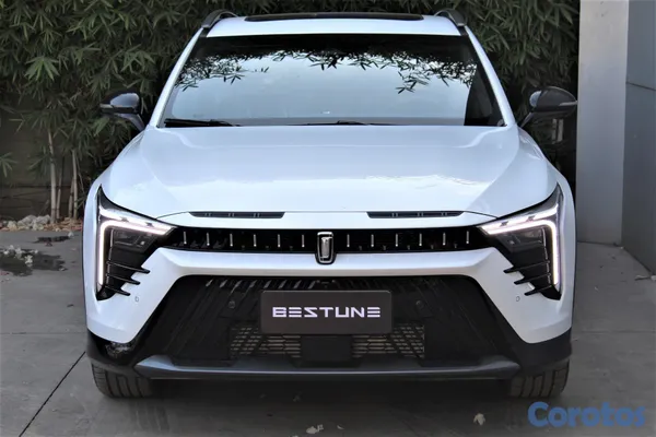 2023 Bestune B70 S — foto 2 / 12