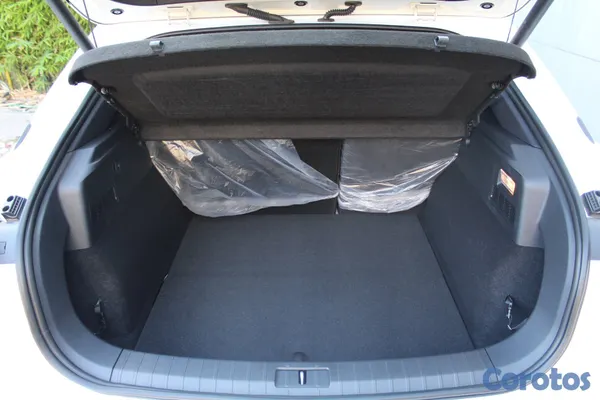 2023 Bestune B70 S — foto 8 / 12