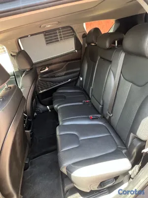 2020 Hyundai Santa Fe — foto 9 / 11