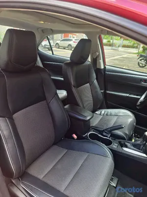 2016 Toyota Corolla — foto 7 / 10