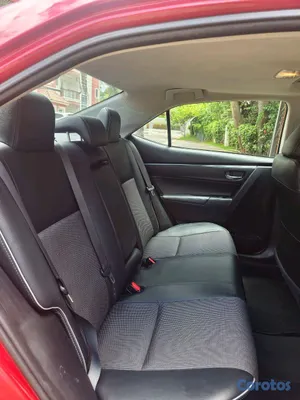 2016 Toyota Corolla — foto 9 / 10