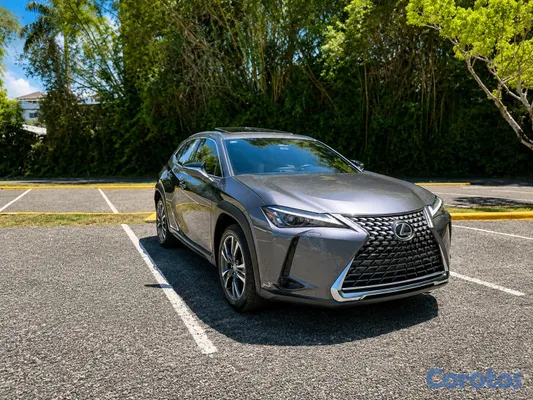 2025 Lexus UX — foto 8 / 14