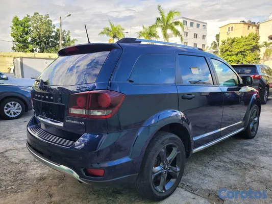 2020 Dodge Journey Crossroad — foto 5 / 10