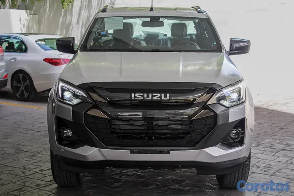 2025 Isuzu Dmax — foto 2 / 9