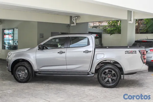 2025 Isuzu Dmax — foto 4 / 9