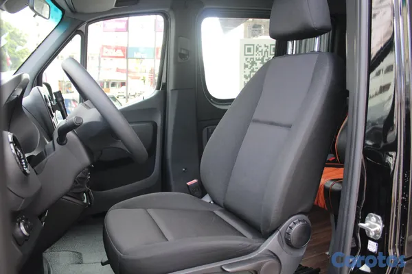 2026 Mercedes-Benz Sprinter — foto 3 / 11