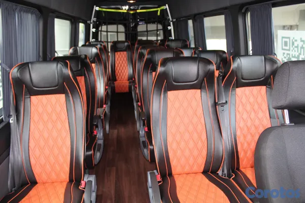2026 Mercedes-Benz Sprinter — foto 5 / 11
