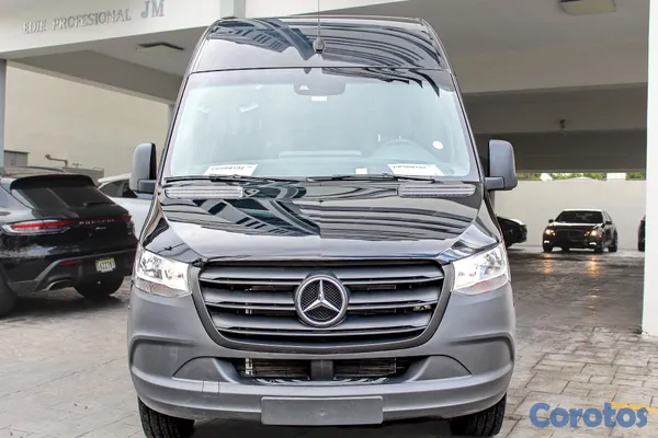 2026 Mercedes-Benz Sprinter — foto 10 / 11