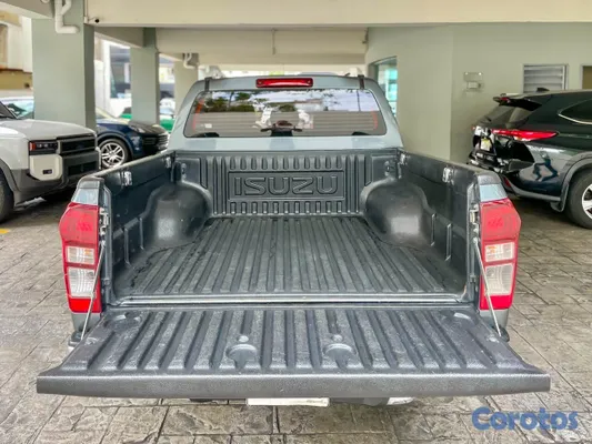 2020 Isuzu Dmax — foto 9 / 11