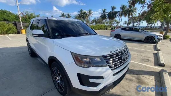 2017 Ford Explorer — foto 2 / 7