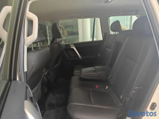 2014 Toyota Land Cruiser Prado — foto 6 / 11
