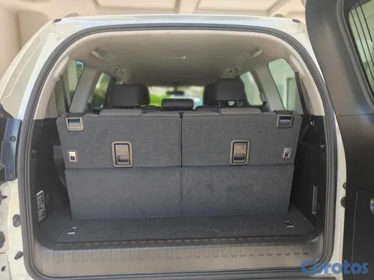 2014 Toyota Land Cruiser Prado — foto 8 / 11